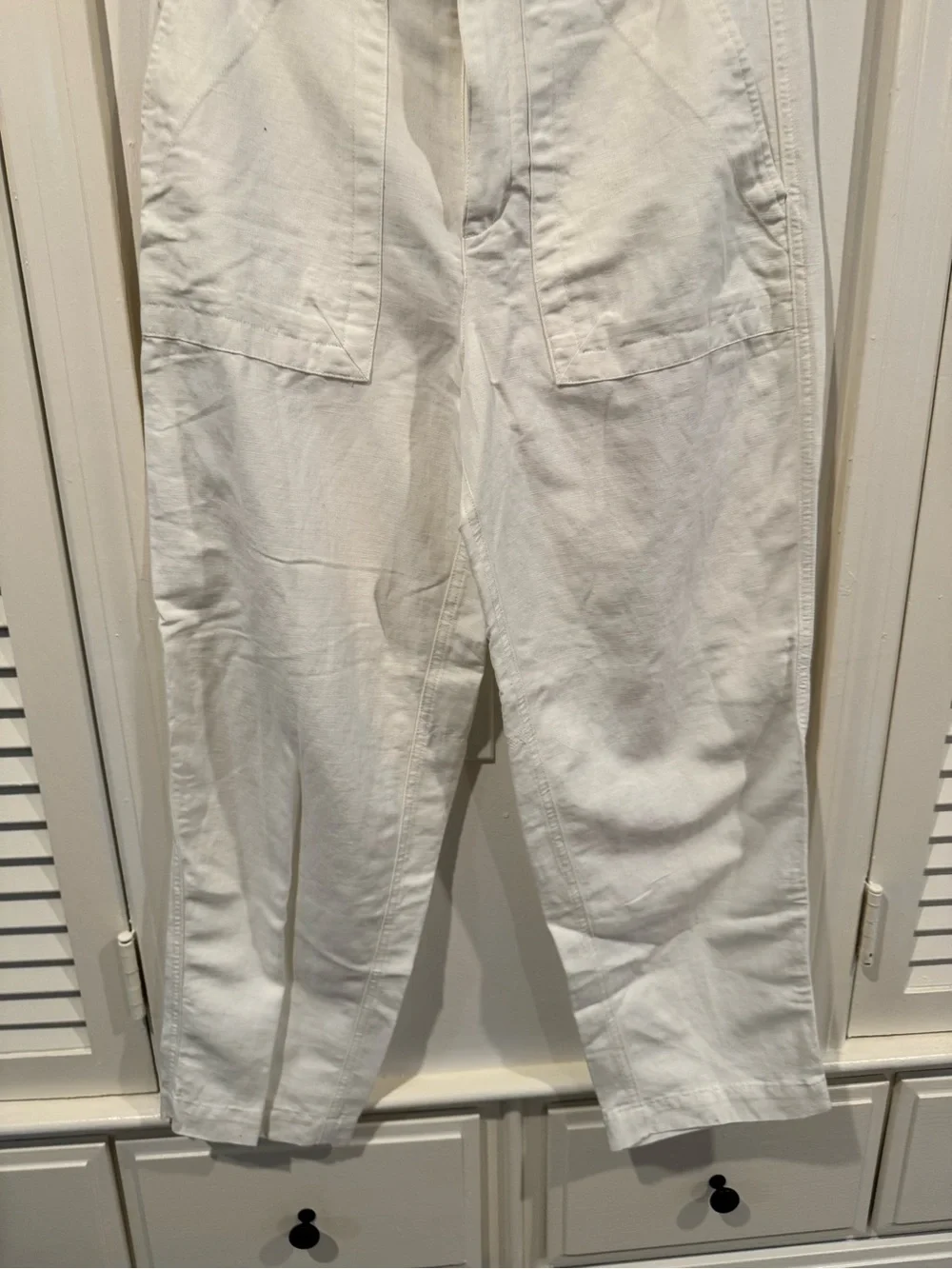 NWT Banana Republic Mya Cotton-Linen Cargo Iced Vanilla Ivory Pants Size 6 long